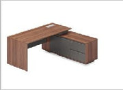 Executive desk with right return — Maxim